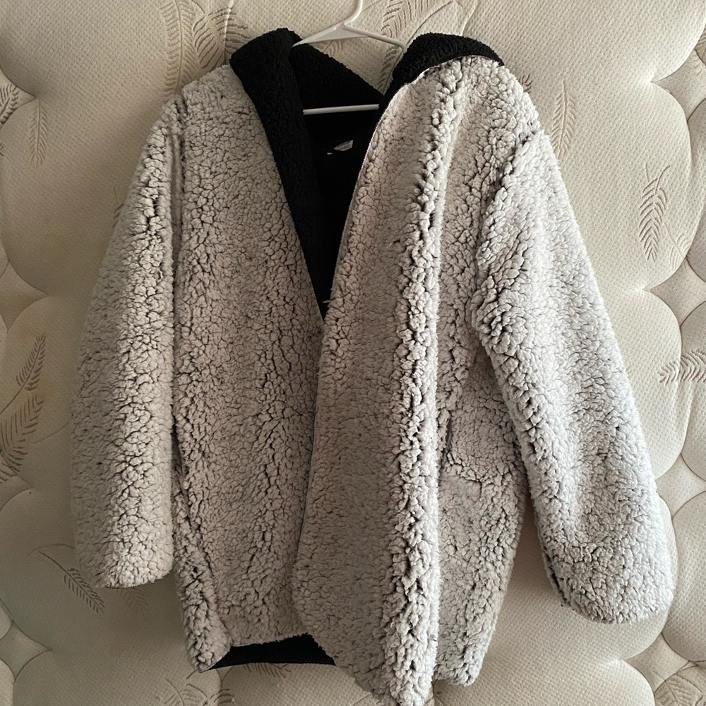 ✨VS PINK REVERSIBLE SHERPA CARDIGAN✨